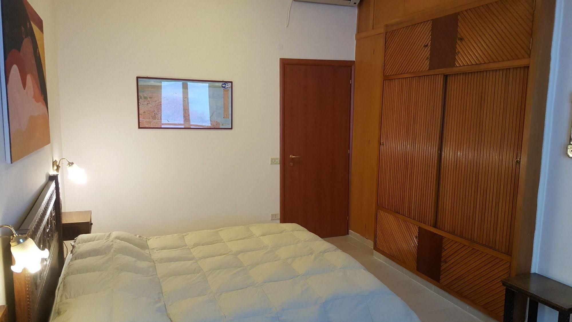 B&B Soriano44 Nápoles Exterior foto